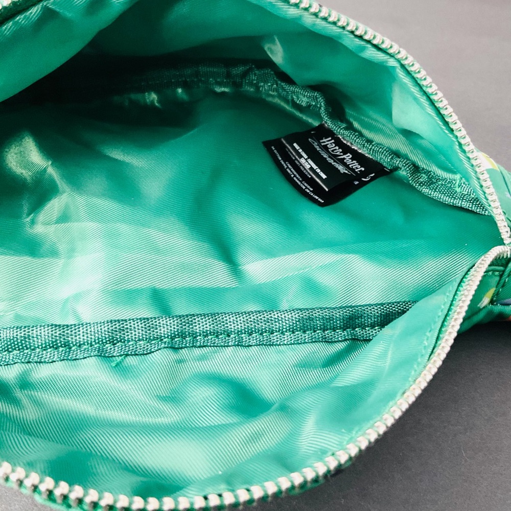 Cakeworthy Harry Potter Green Wizard Print Belt Bag - Picture 3 of 6